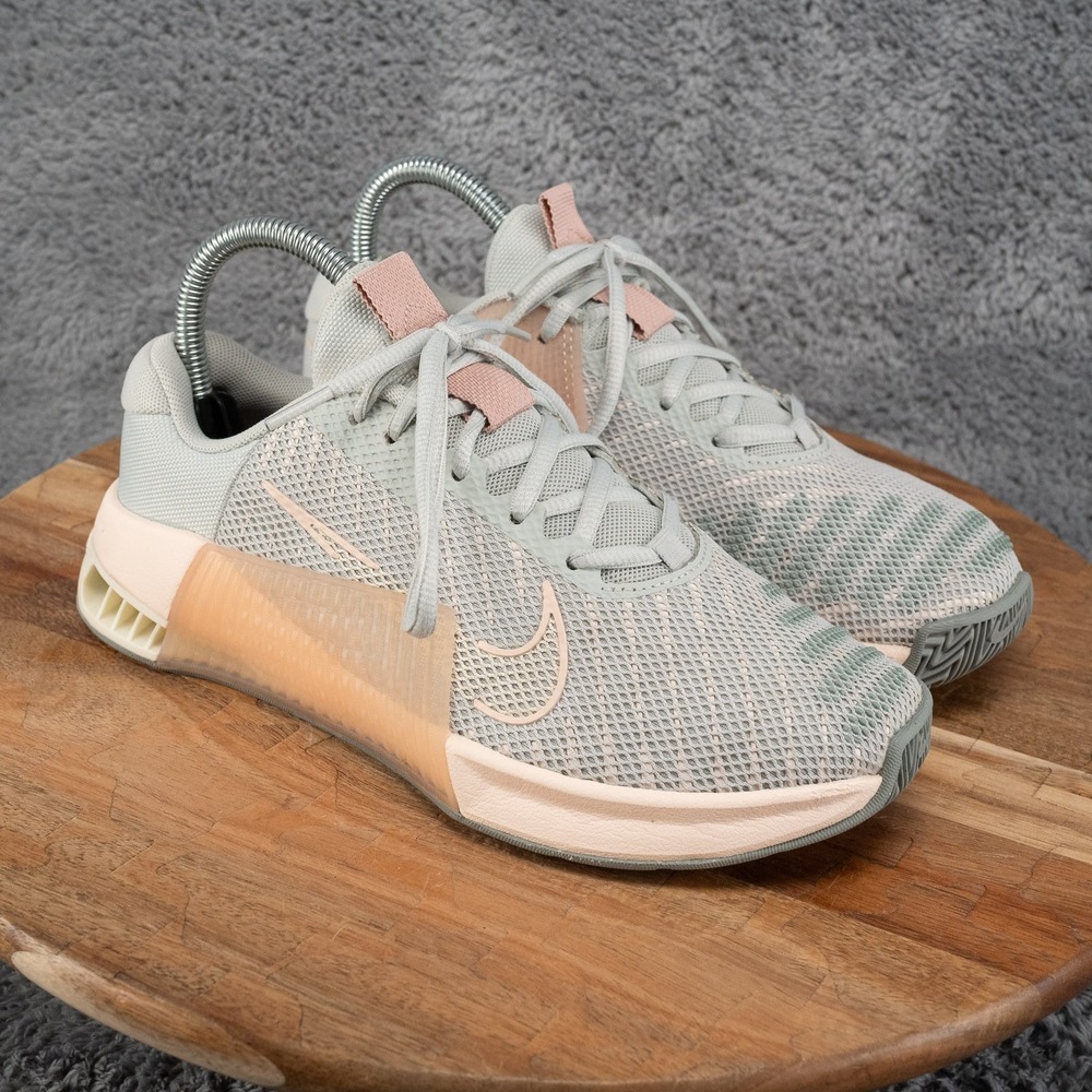 NIKE METCON 9 Women's Shoes Light Silver/Guava/Mica Green/Ivory US 7 - Picture 1 of 10